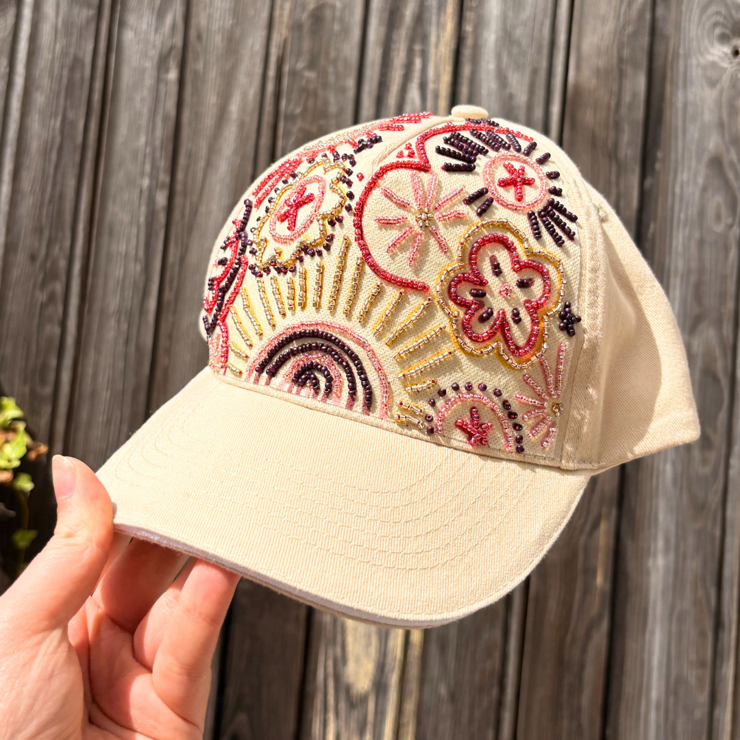 Box Juin - casquette broderie perlée